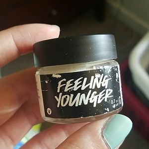 Lush Feeling Younger skin tint